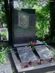 (увеличить фото) г. Москва, Новодевичье кладбище, могила А.В. Лебединского (вид 1, лето 2008 года)