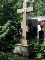 (увеличить фото) г. Москва, Новодевичье кладбище, могила Л.С. Понтрягина (сентябрь 2009 года)
