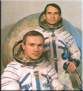Экипаж первой экспедици посещения на "Салют-6": В.А. Джанибеков и О.Г. Макаров