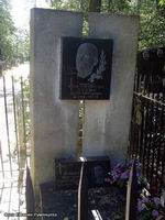 (увеличить фото) г. Москва, Головинское кладбище (уч. № 22), могила Ф.В. Лукина (вид 1, июль 2010 года)