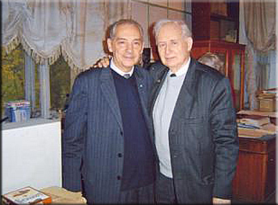 Э.Л. Аким (слева) и Д.Е. Охоцимский