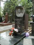 (увеличить фото) г. Москва, Кунцевское кладбище (уч. № 9), могила Ф.П. Тонких (май 2011 года)