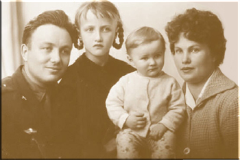 Всеволод Иванович Ковыркин с семьёй, 1965 год