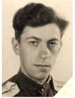 Святослав Сергеевич Лавров в Германии (Фото подписано: "От сына - инженера", дата 7.VIII.1945 г.)