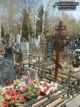 (увеличить фото) г. Москва, Хованское (Северное) кладбище (уч. № 228). Могилы В.П. Исаева и членов его семьи до установки надгробия (май 2017 года)
